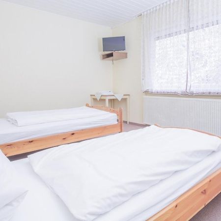 Motel Zum Taunus Ziegenberg Ngoại thất bức ảnh